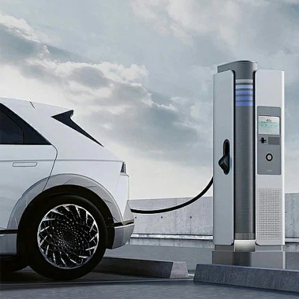 industrial touch screen in outdoor environment